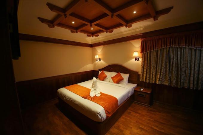 Hotel Doubloon Thiruvananthapuram Exterior photo